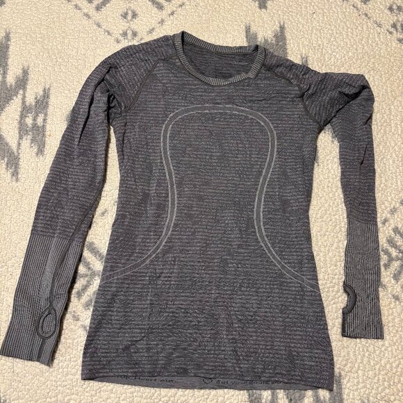 Lululemon Long Sleeve Shirt - Picture 1 of 5